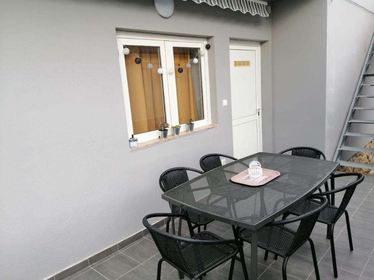 Holiday House Lara Starigrad Paklenica Exterior photo